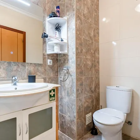 Bright 1 Bdr Flat With Pool & Balcony By Lovelystay Portimao