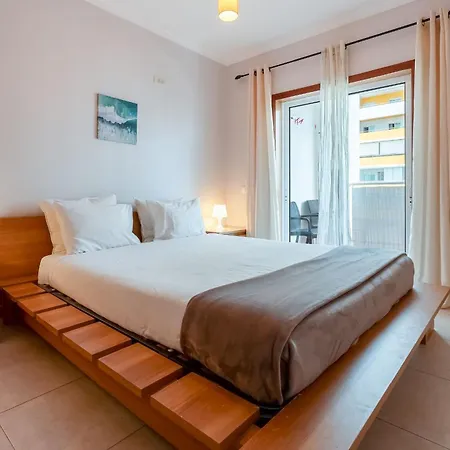 Bright 1 Bdr Flat With Pool & Balcony By Lovelystay * Portimao