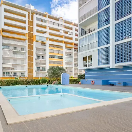 Bright 1 Bdr Flat With Pool & Balcony By Lovelystay Portimao
